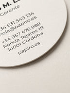 pcfg:native-redonda-macro|El papel, de cerca