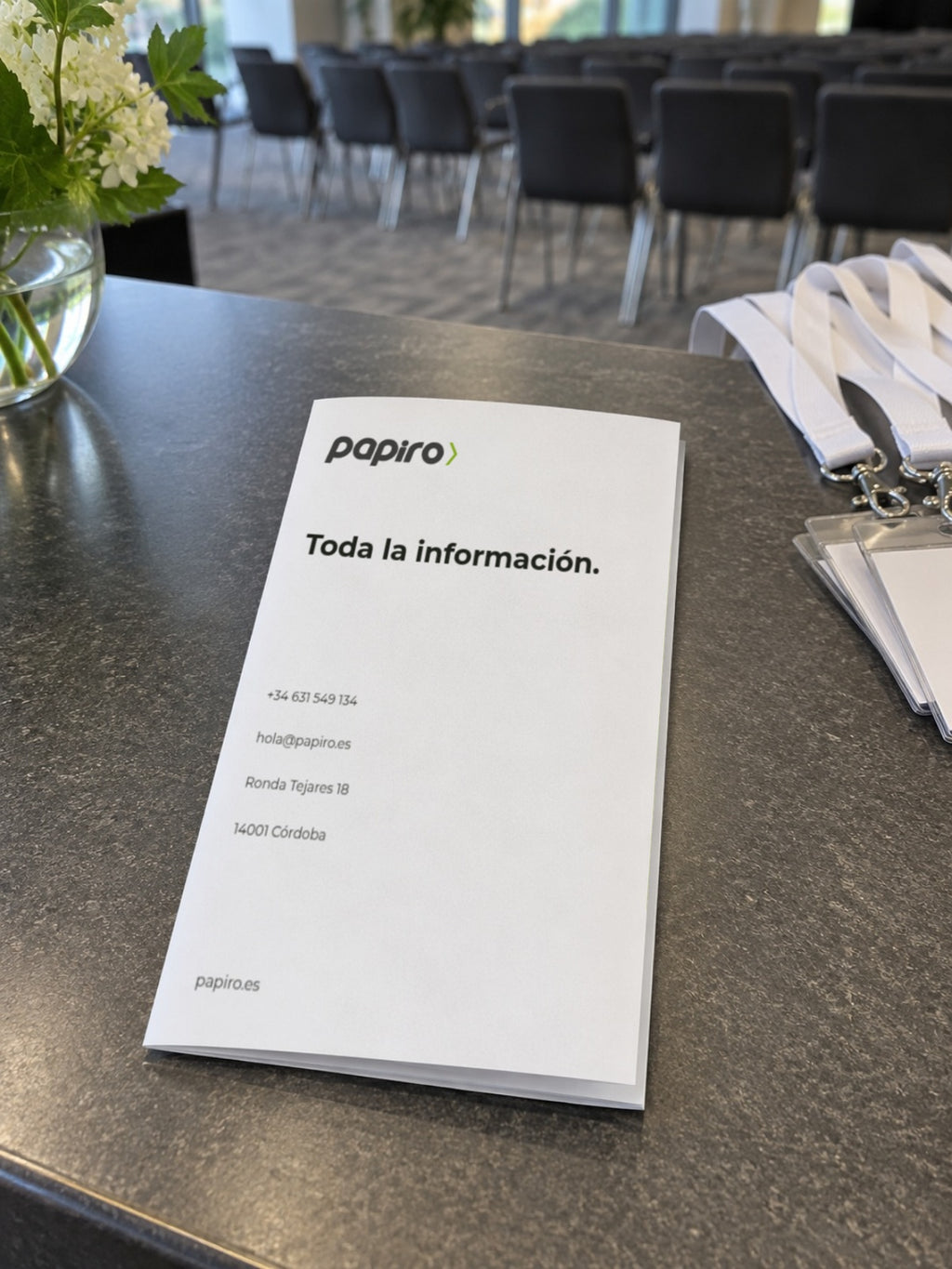 pcfg:native-material|Papel y contraportada