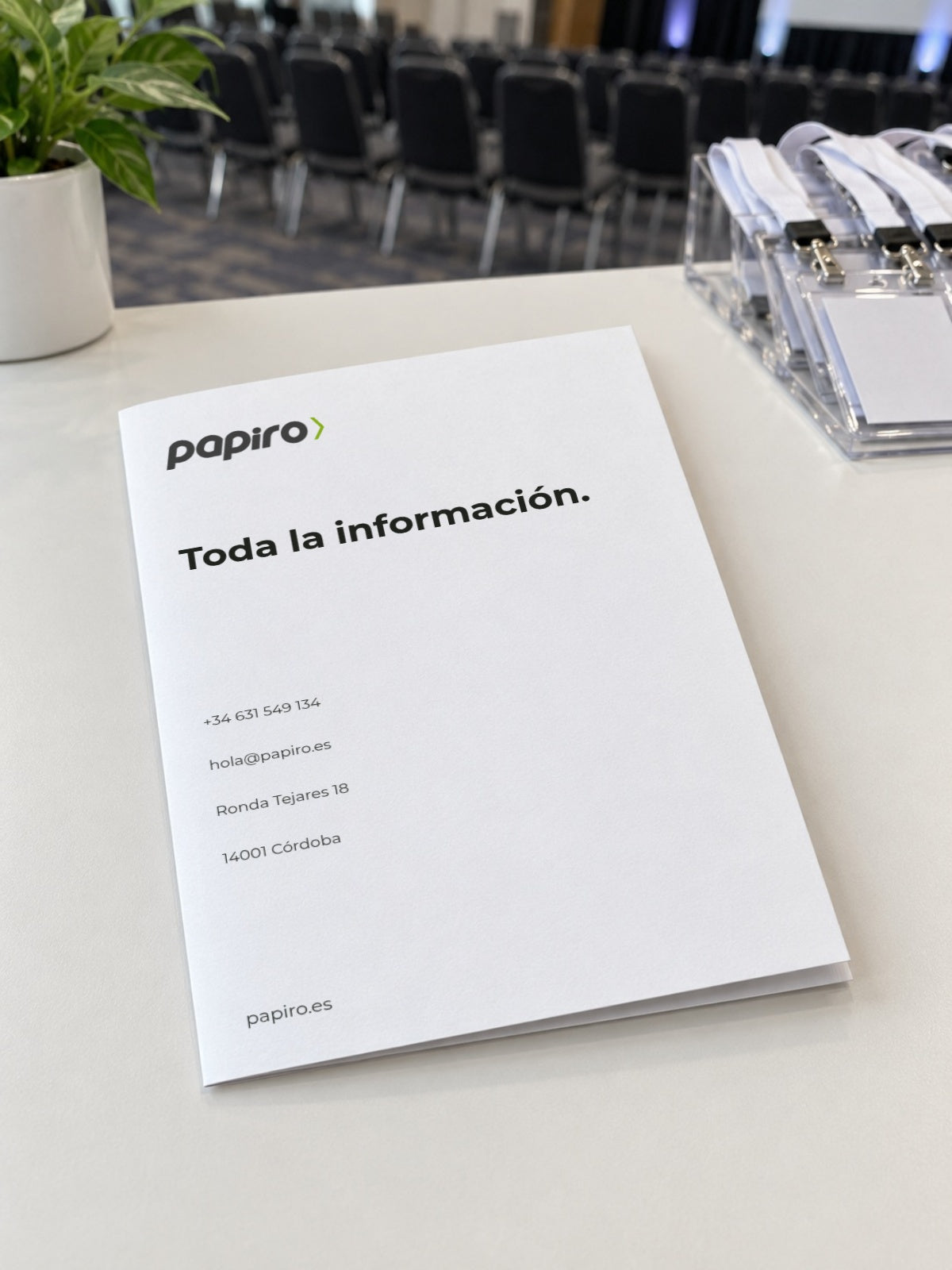 pcfg:native-material|Papel y contraportada