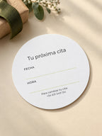 pcfg:native-round65-desk|Sobre la mesa